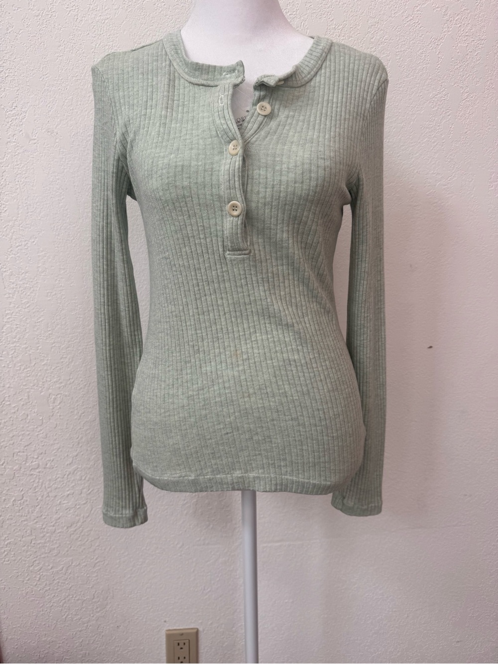 NWT - Citizens of Humanity Celeste Henley stretch rib top - cut out back - Picture 10 of 16